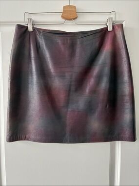 Rare Danier Leather Size 14 Iridescent Oil-Slick Style Mini Skirt